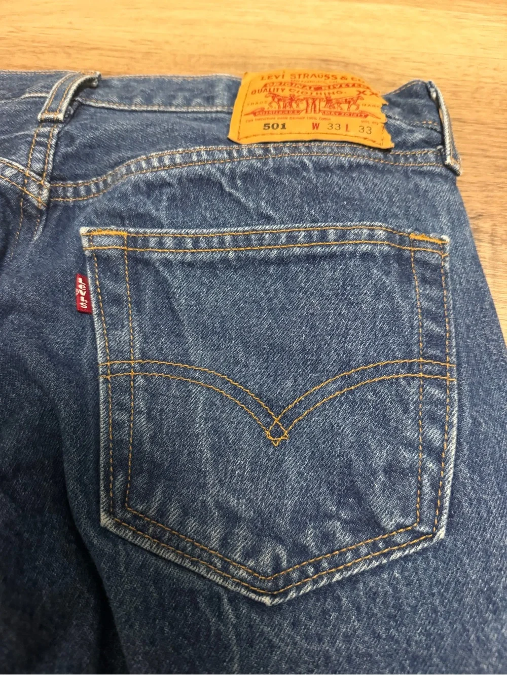 Vintage Levi’s 501 Button Fly Jeans Black Batwing 33x33 actual 32x30